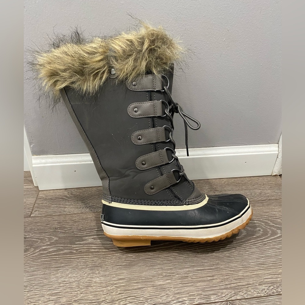 Grey Waterproof Winter Boots